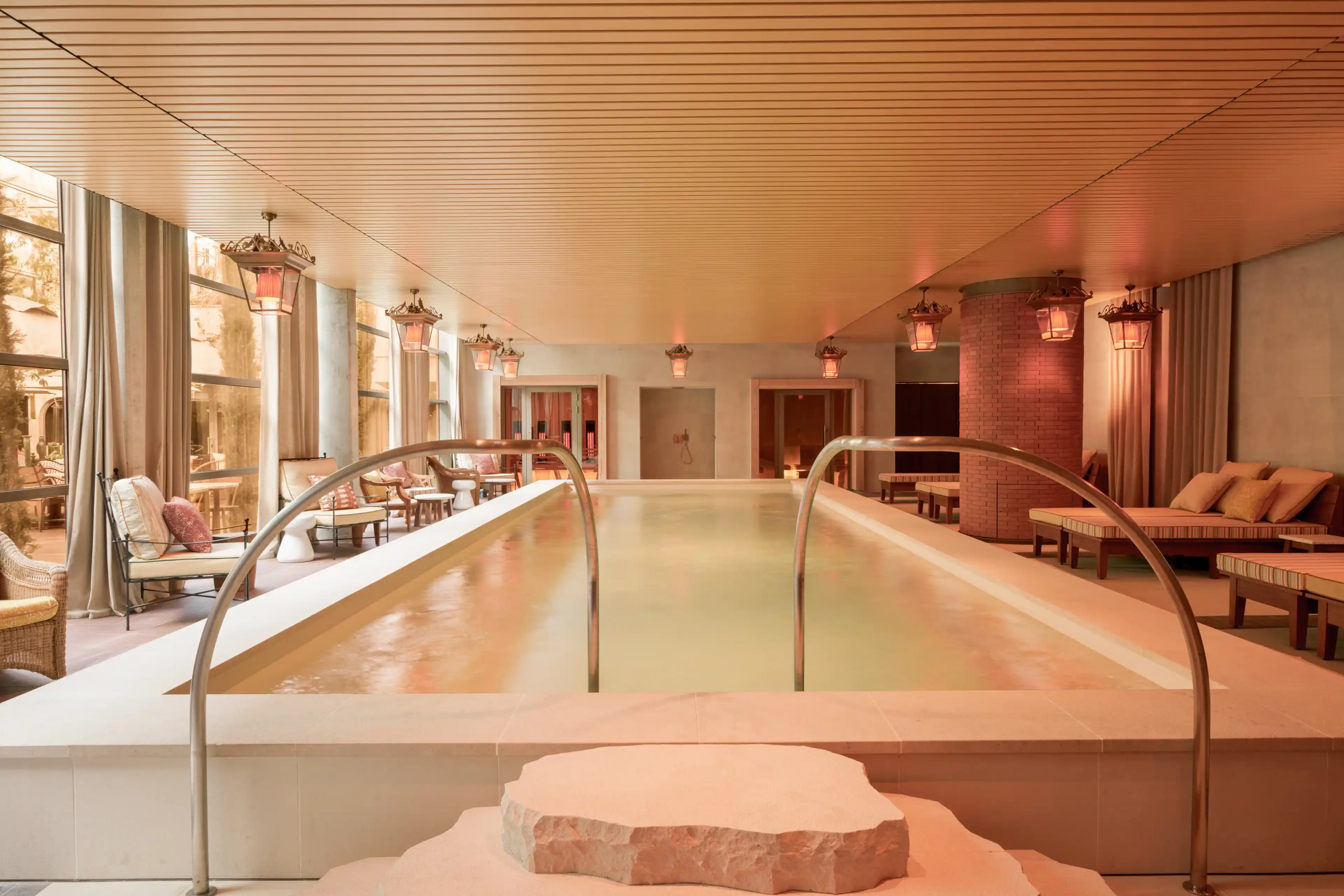 list_view.hotel_image_alt