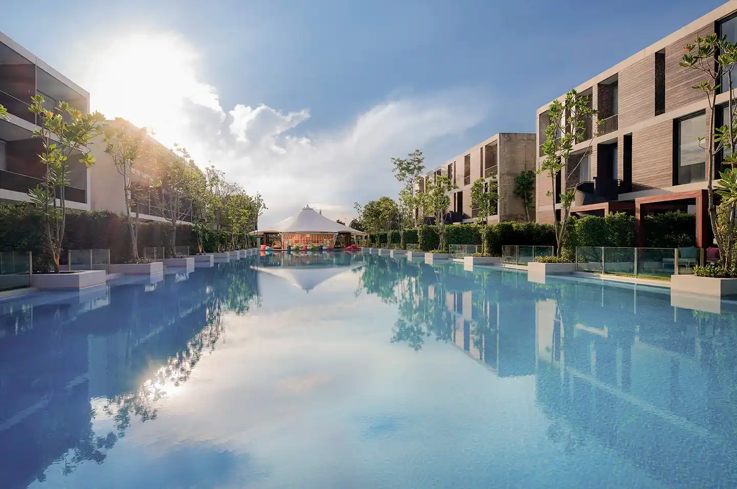 list_view.hotel_image_alt