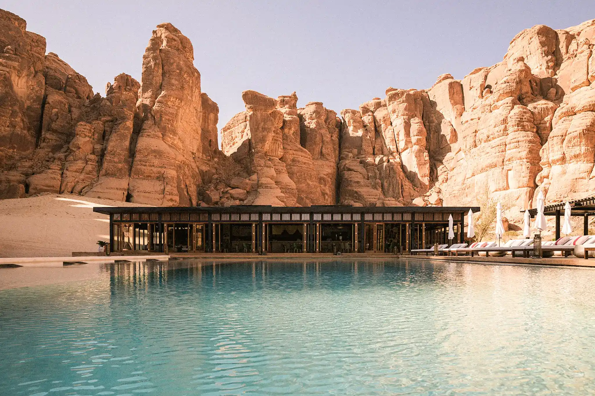 list_view.hotel_image_alt